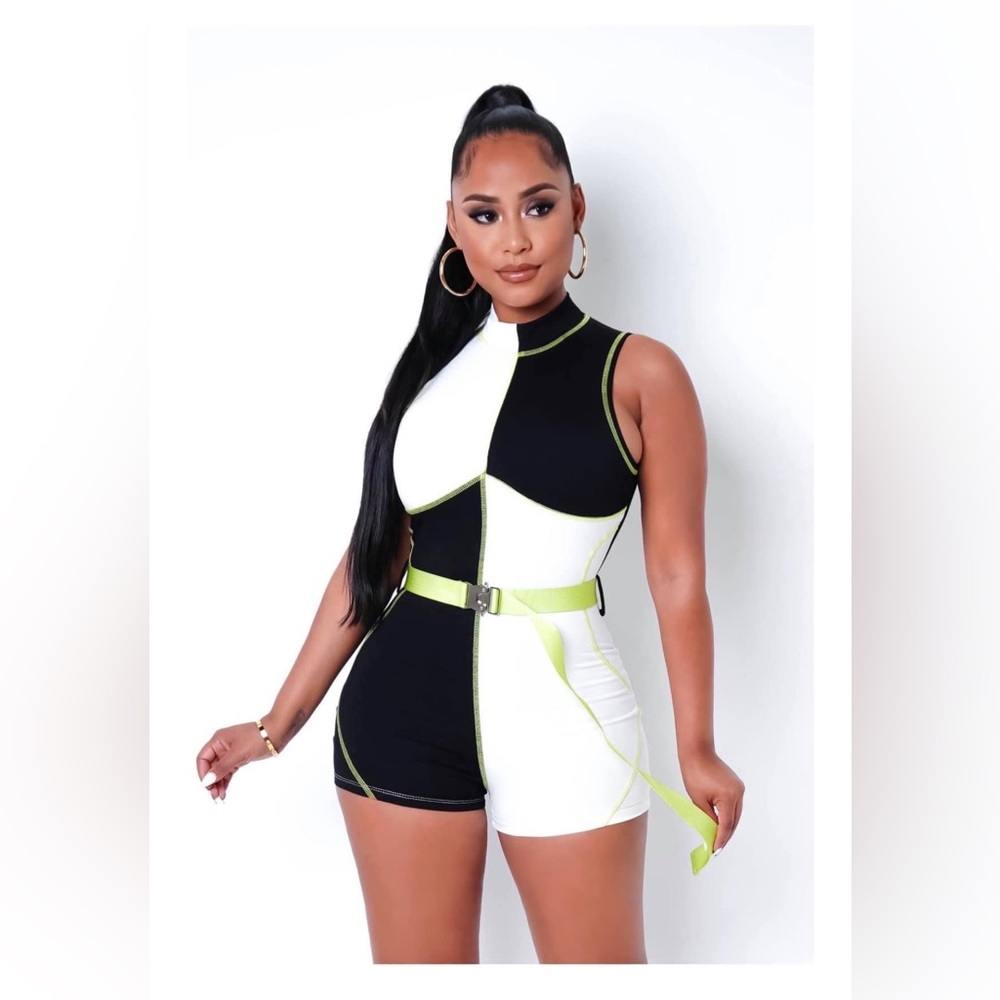 Capsulle neon green, white and black belted romper